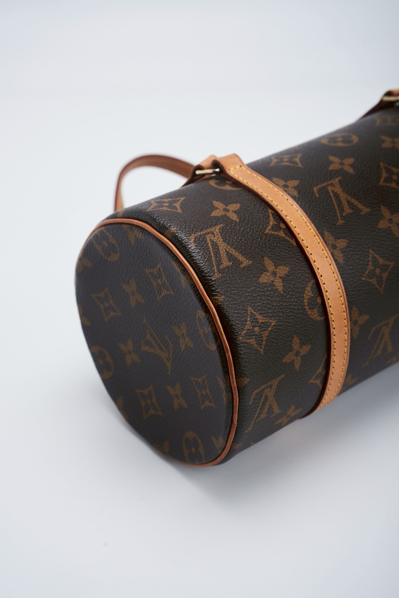 Louis vuitton papillon 28”