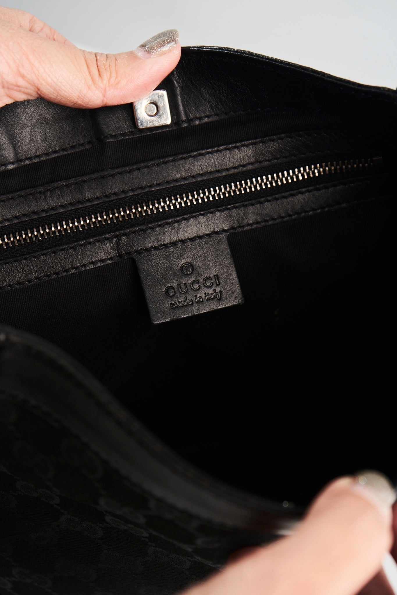Gucci shoulder bag