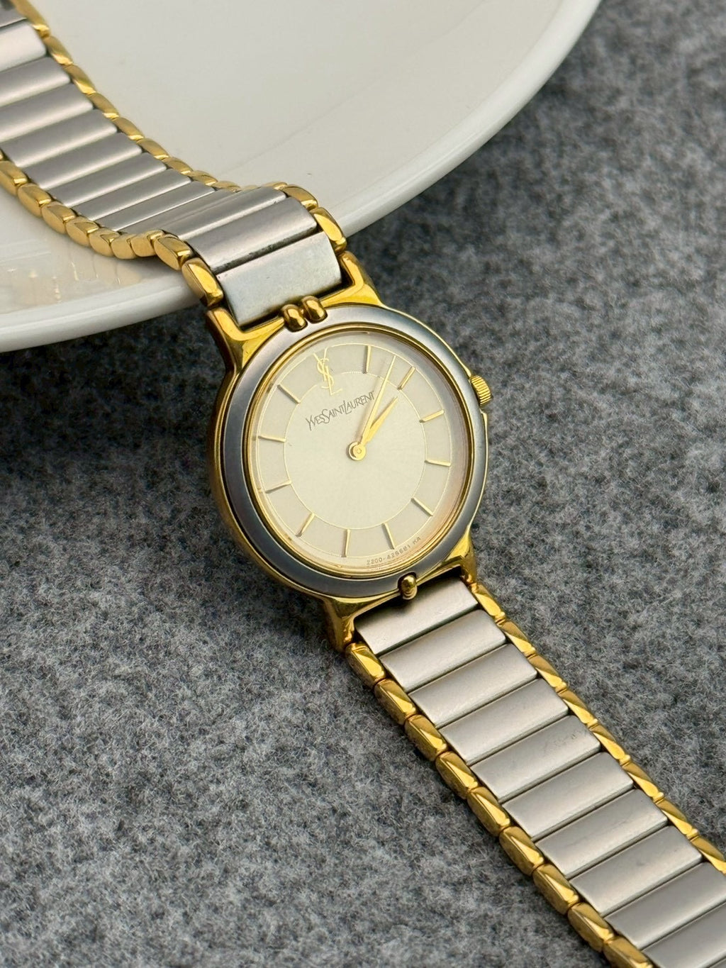 Ysl cream dial two-tone c.0480