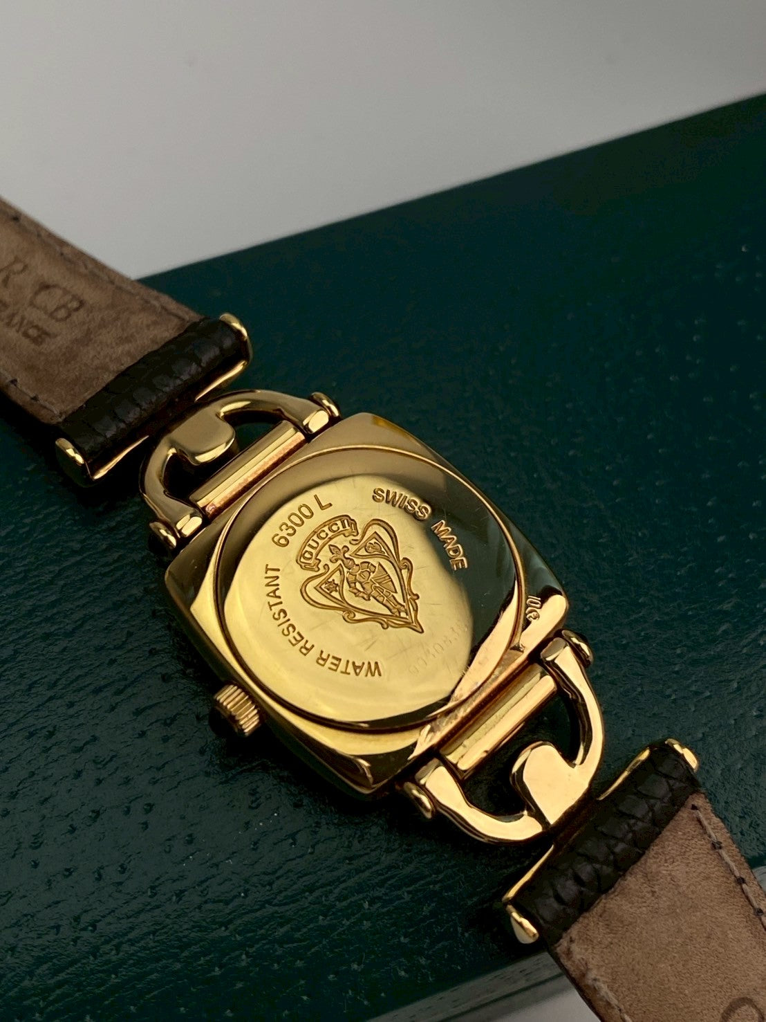 Gucci gold 6300L c.0835