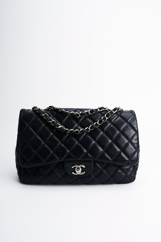 Chanel classic jumpo