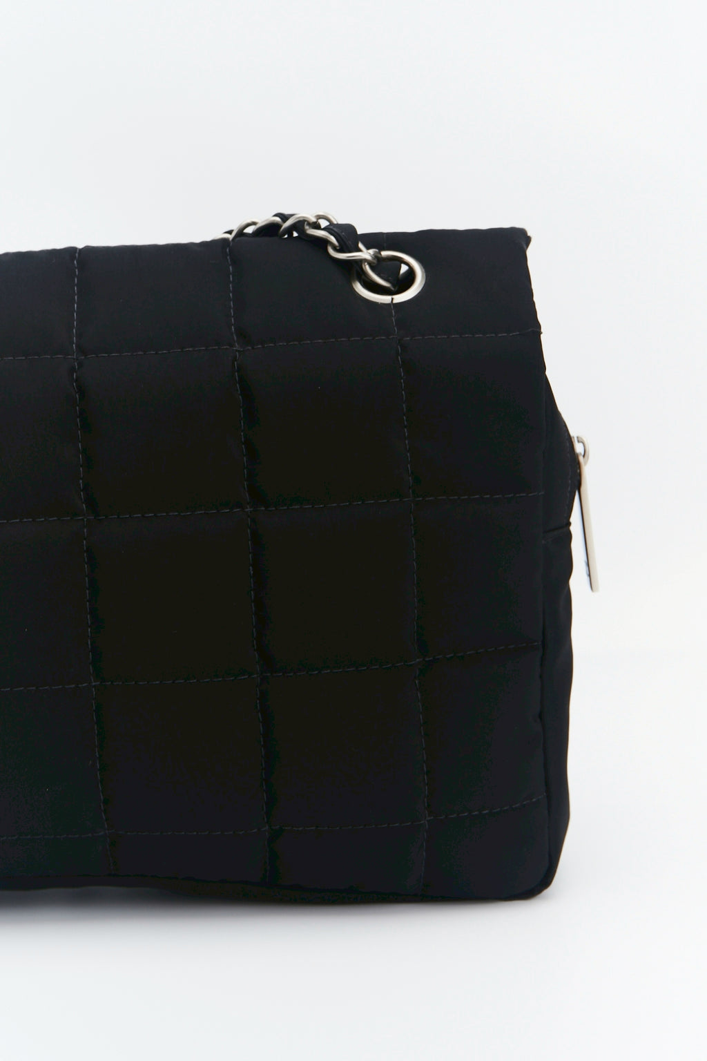 Chanel nylon easy flab “10