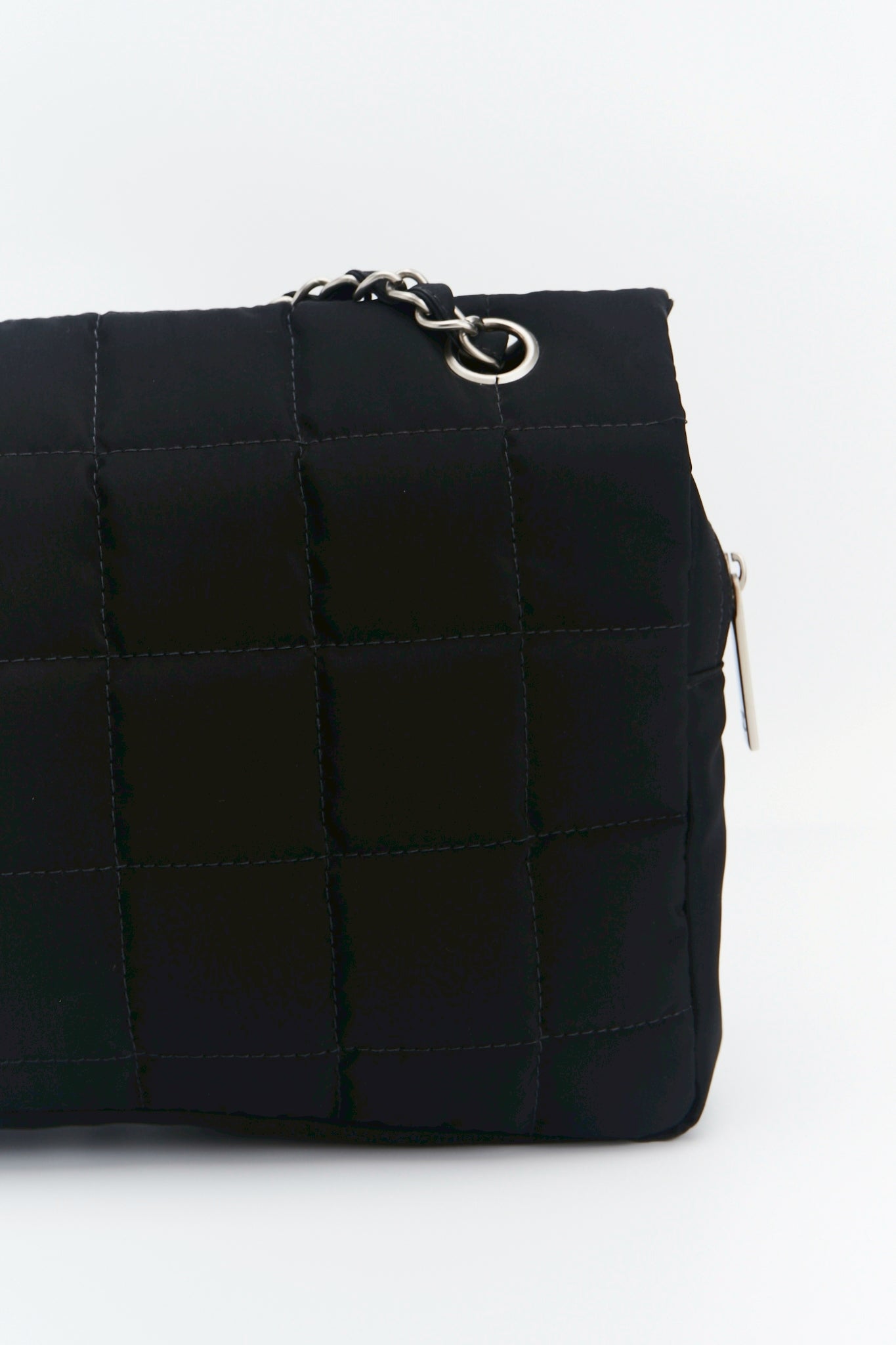 Chanel nylon easy flab “10