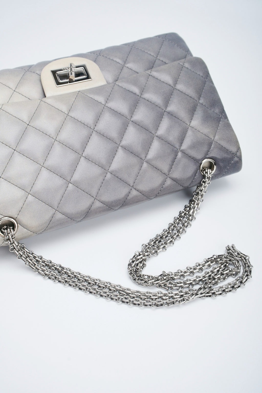 Chanel ombre reissue227