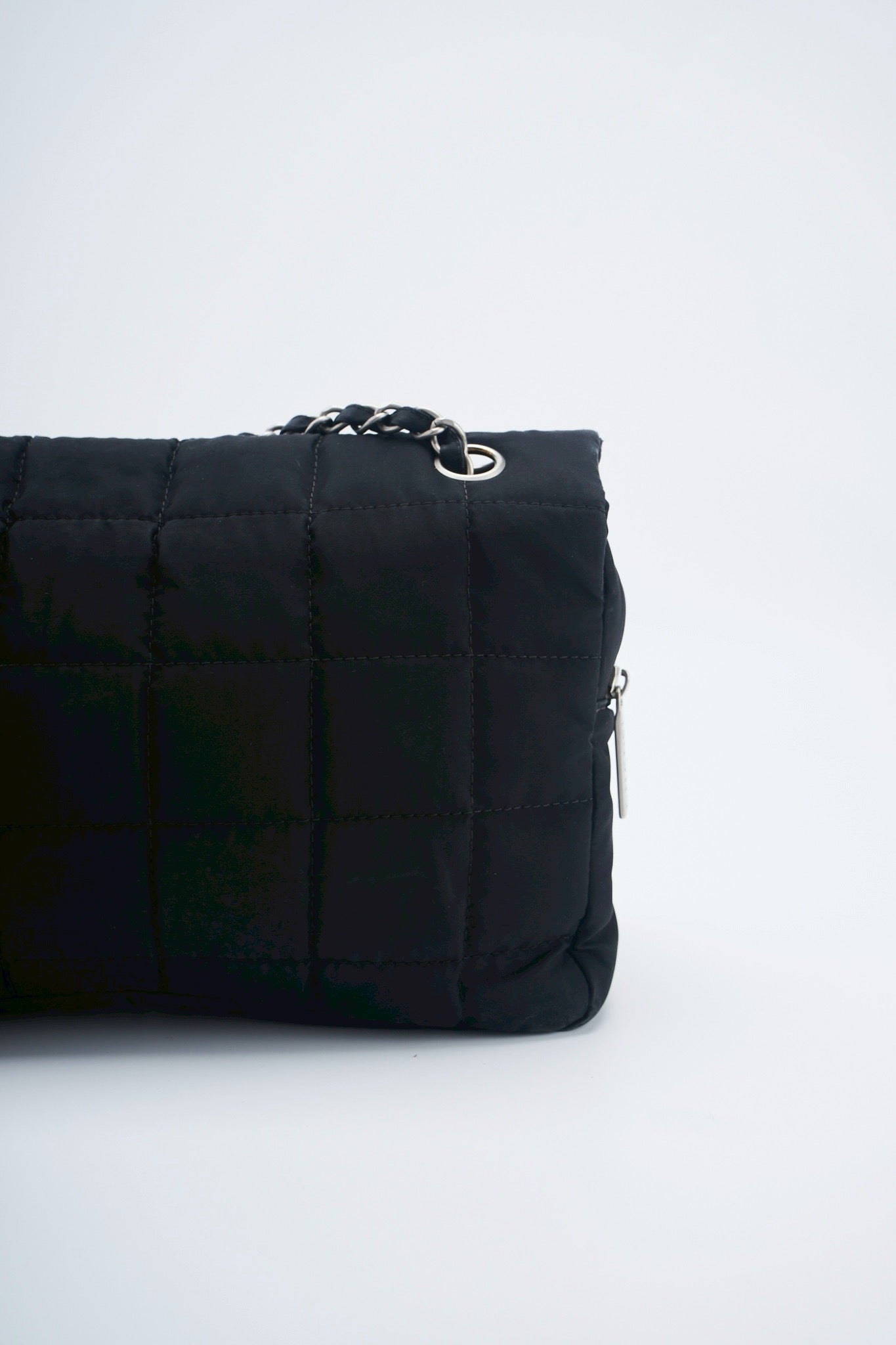 Chanel nylon easy flab “12