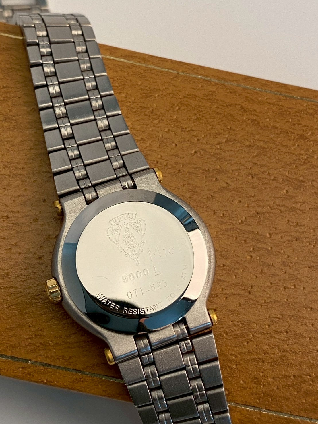 Gucci 9000l twotone watch