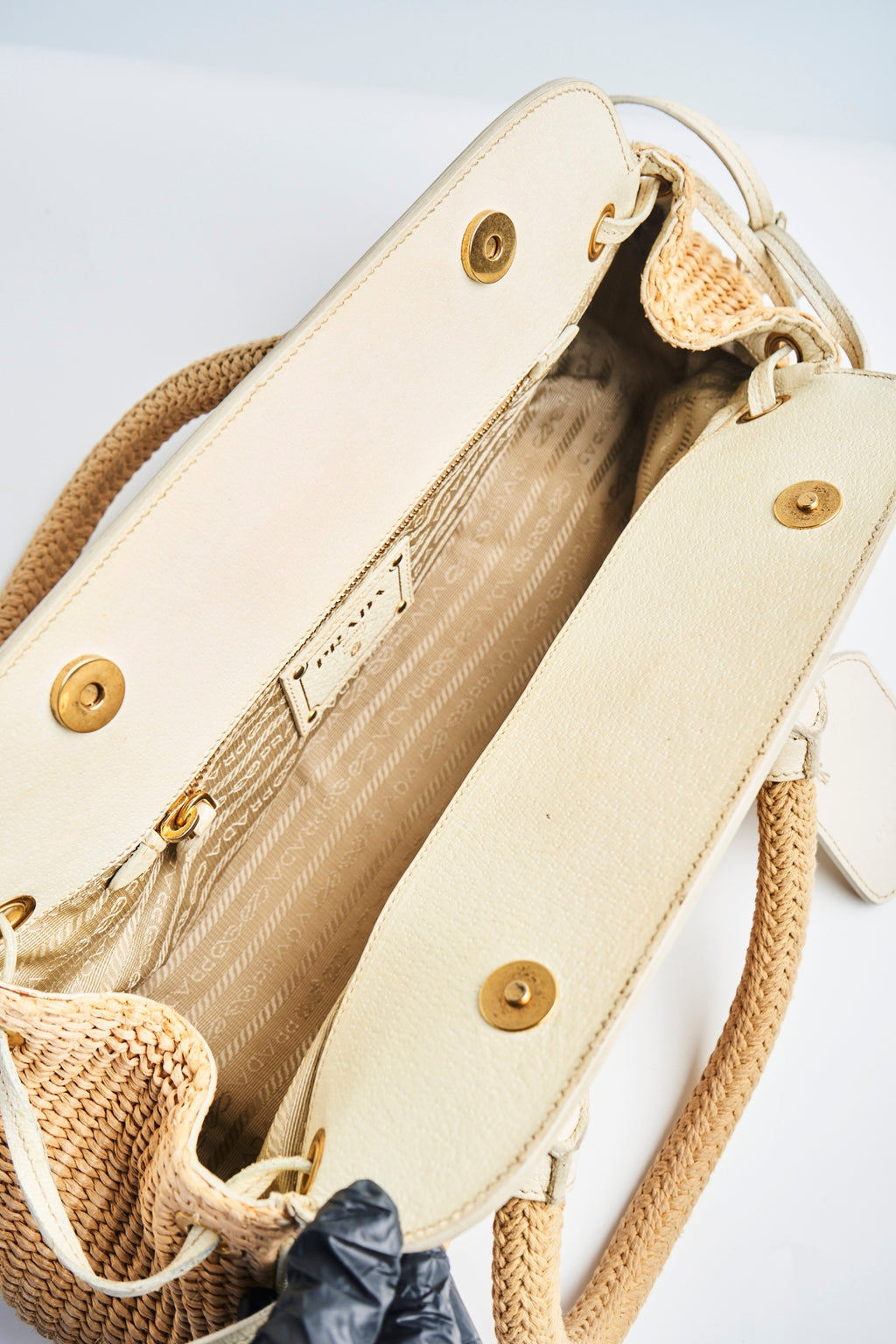 Prada raffia hand bag