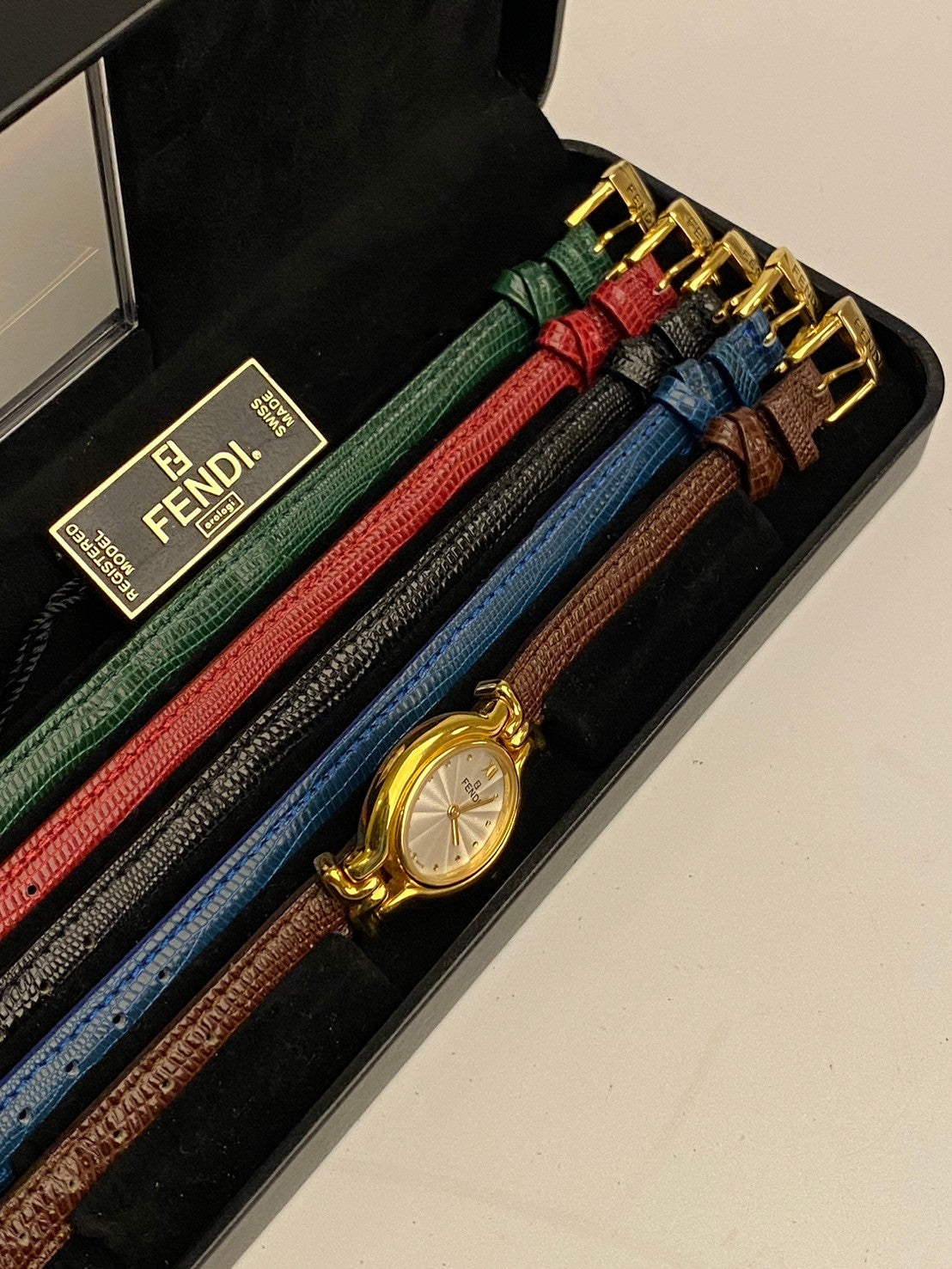 Fendi change strap c.926