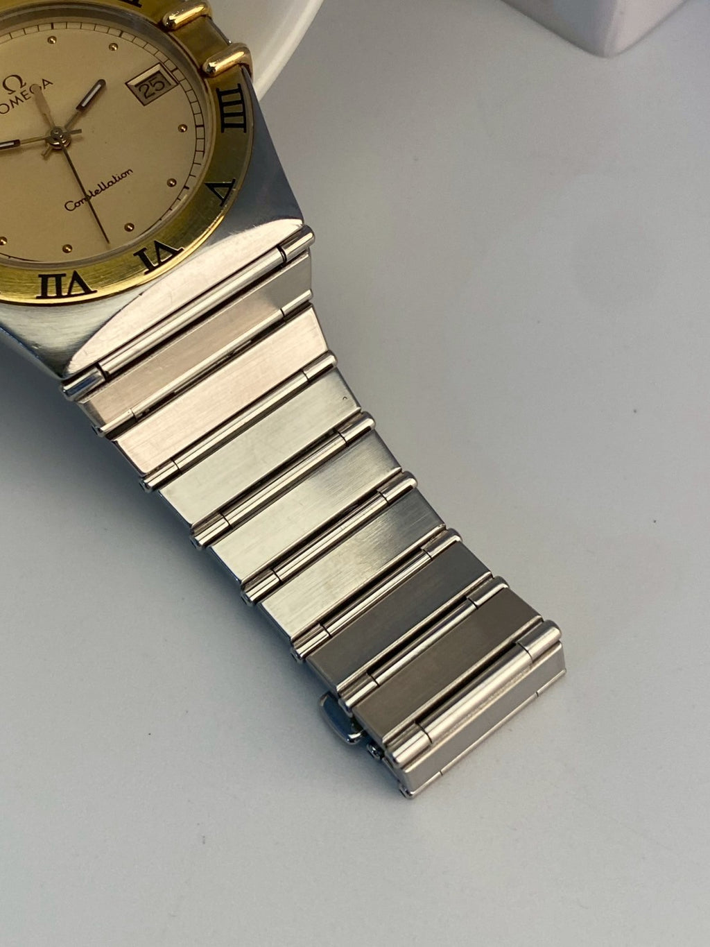 Omega constellation twotone date gold dial