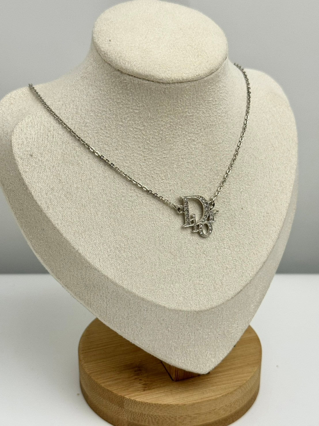Dior crystal silver necklace