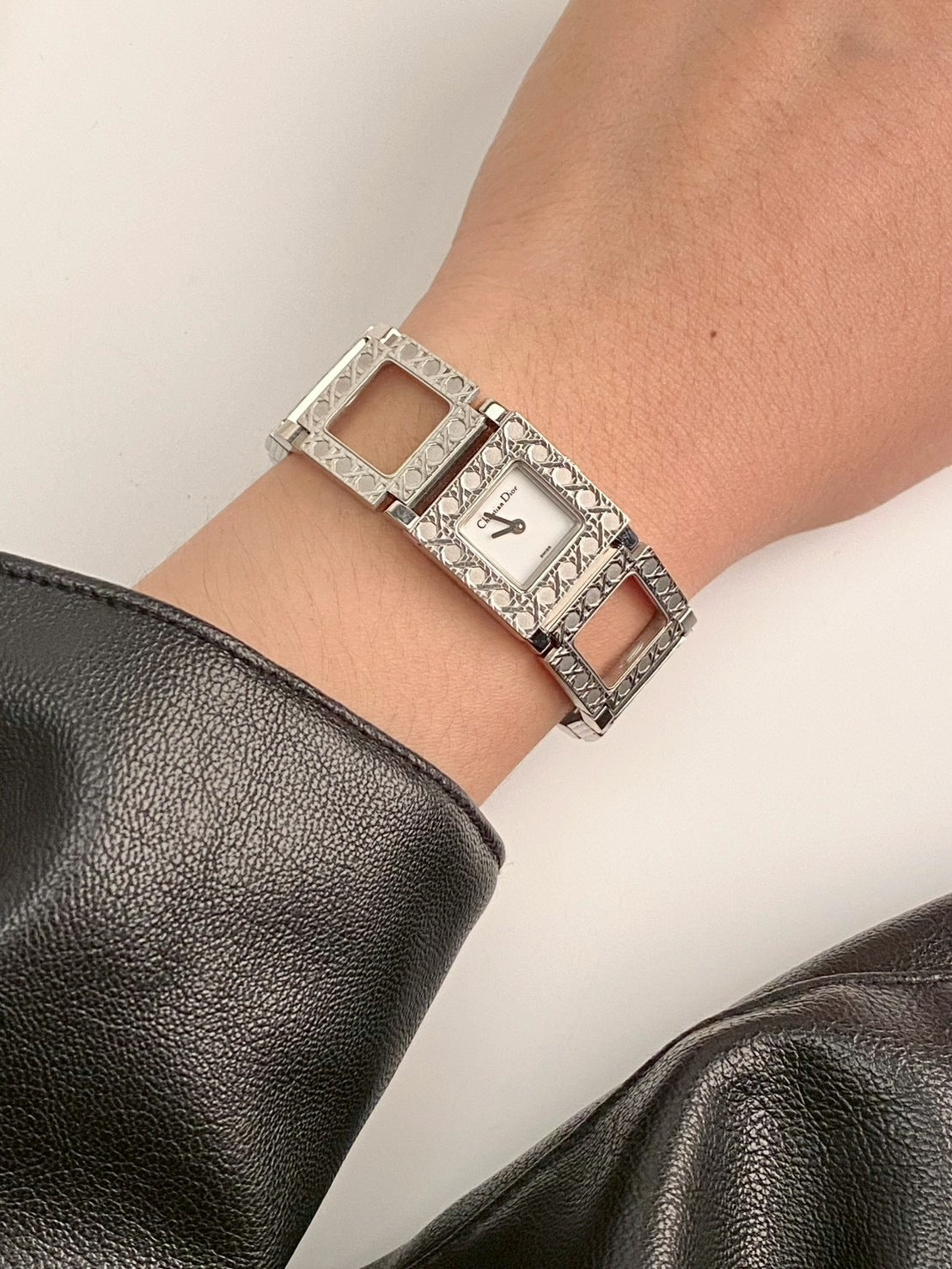 Dior d60-1090 stainless c.4277