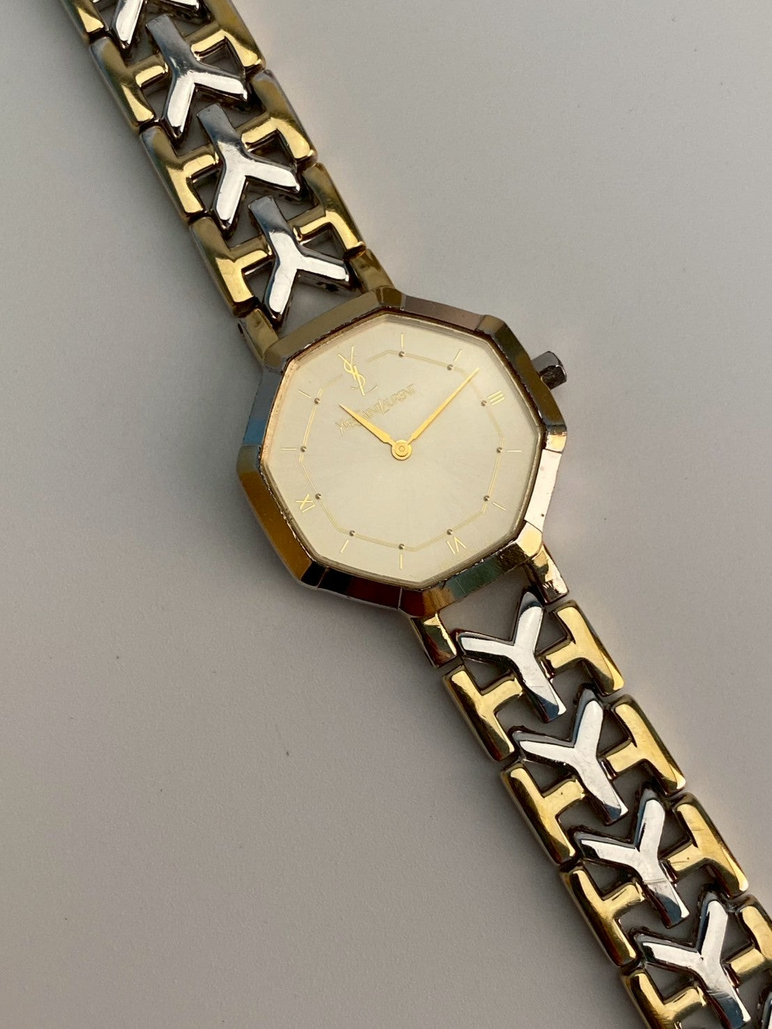 Ysl cream dial octagon c.0211