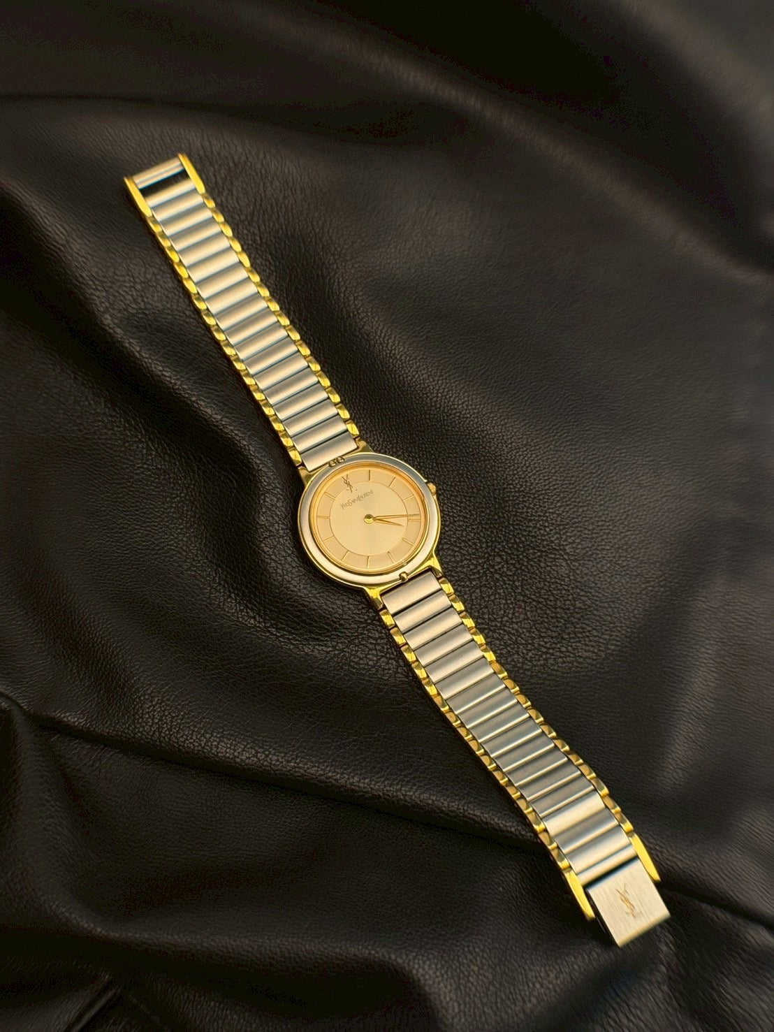 Ysl cream dial c.0197