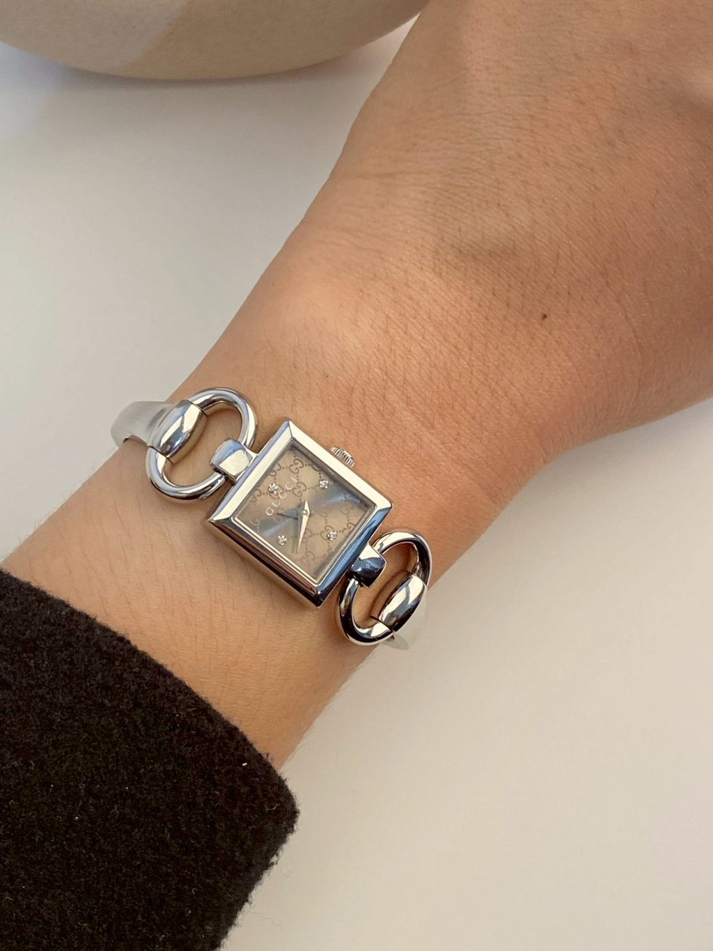 Gucci diamond logo dial