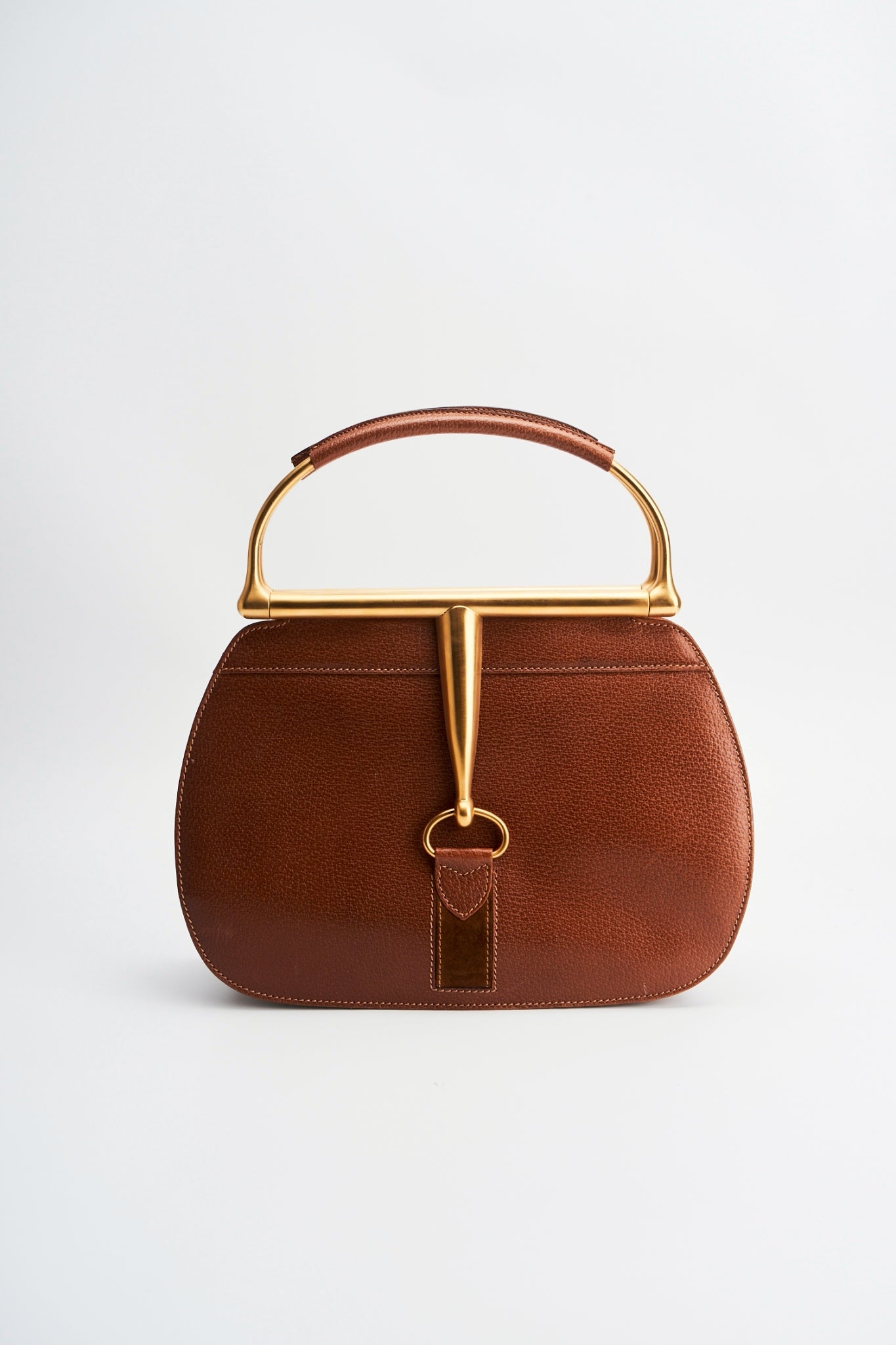 Gucci buckle leather