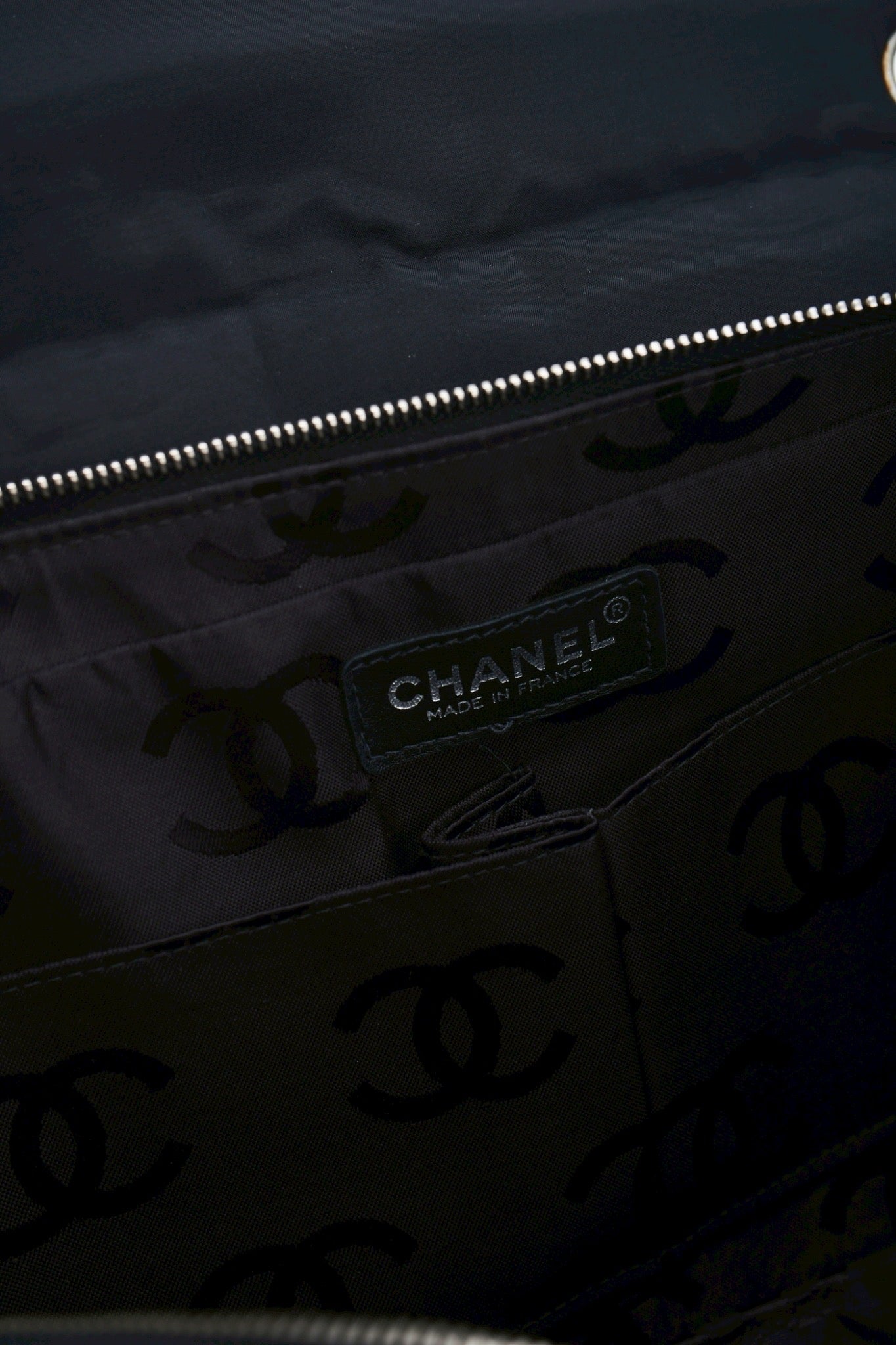 Chanel nylon easy flab 12