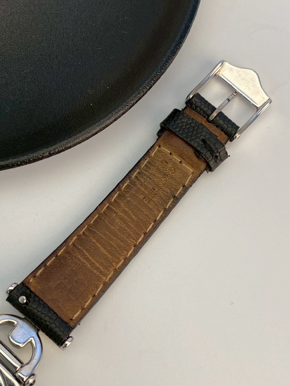 Gucci 6300L silver watch c.7306
