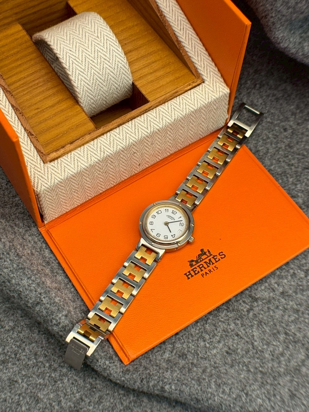 HERMES Clipper Date Combination c.0595