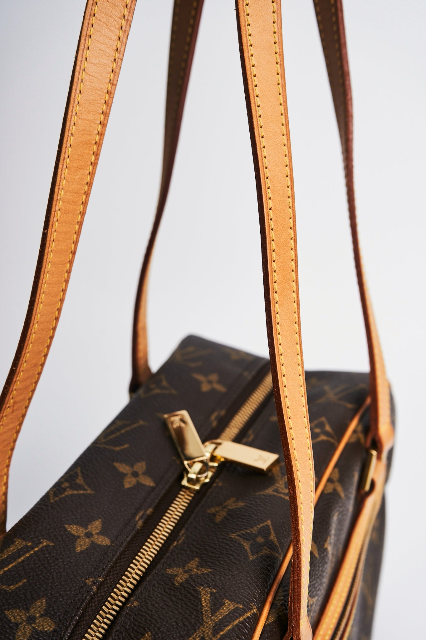 Louis vuitton cite mm size