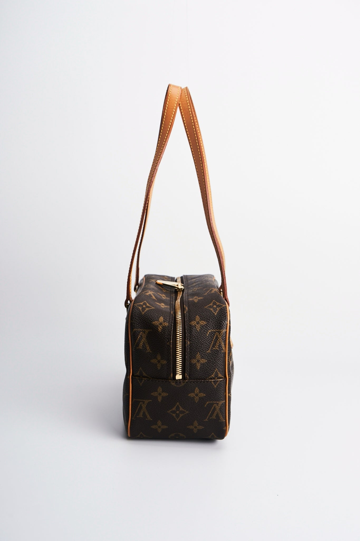 Louis vuitton cite mm size