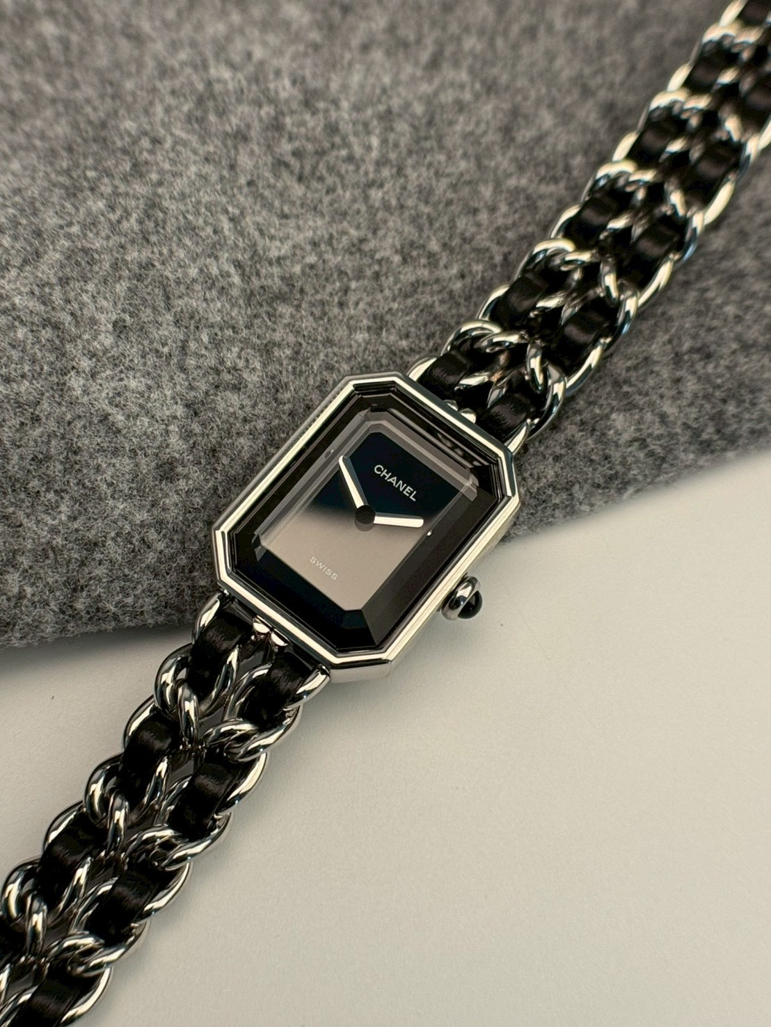 Chanel Premiere silver Lsize c.1607