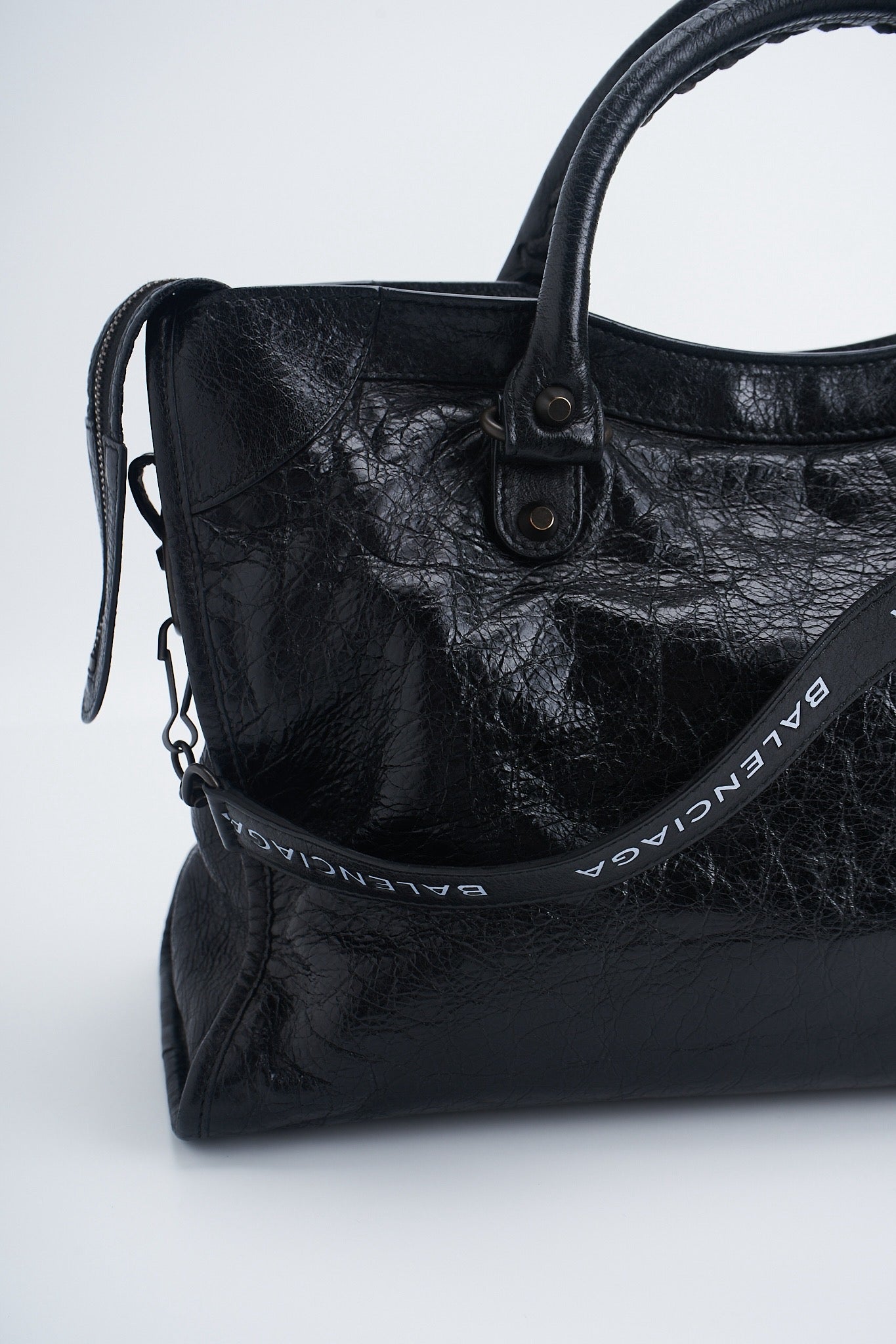 Balenciaga city