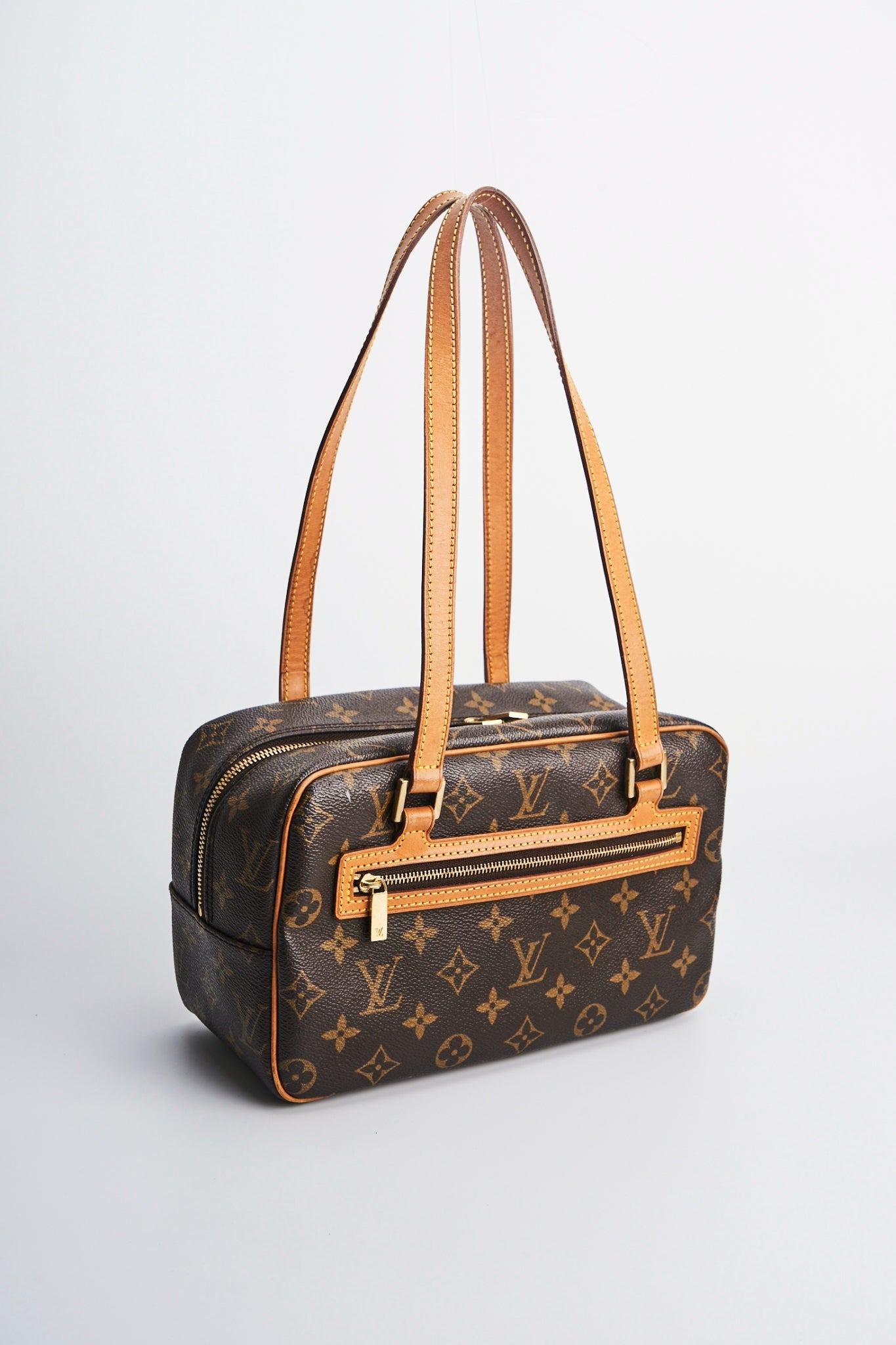 Louis vuitton cite mm size