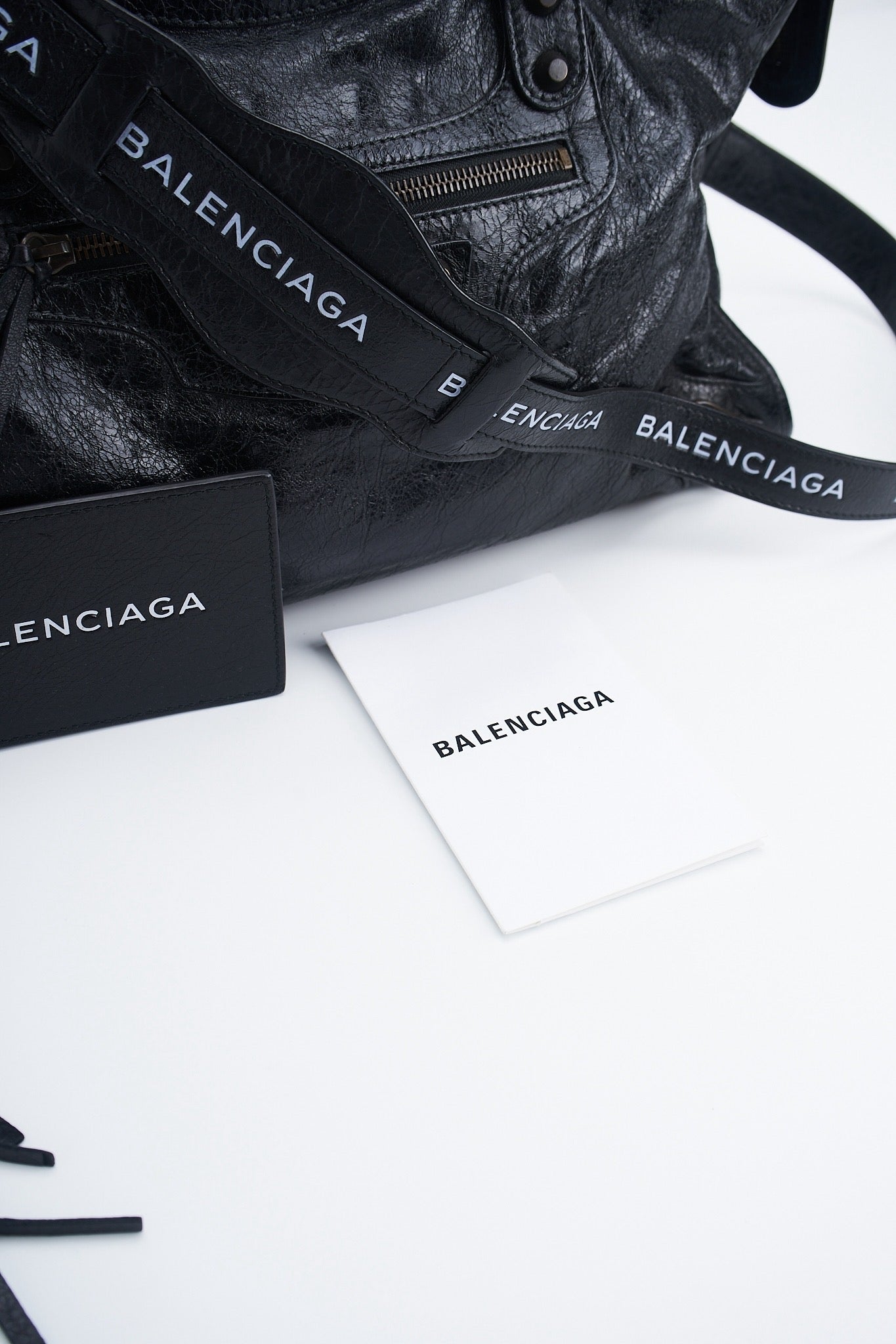 Balenciaga city