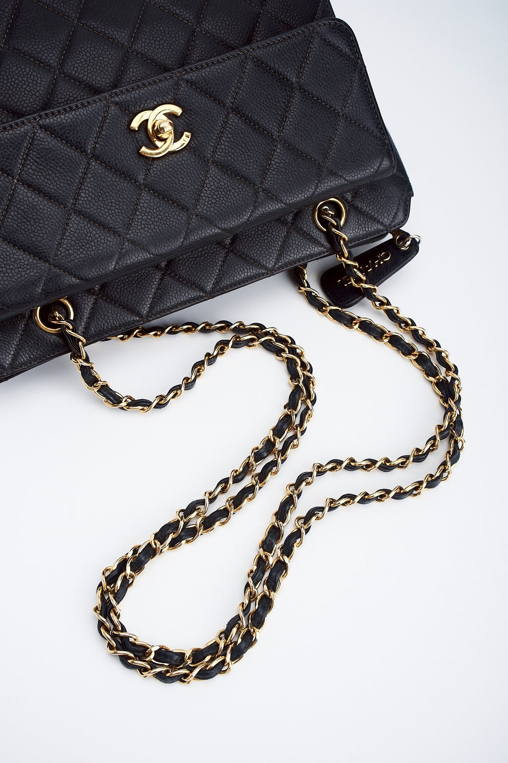 Chanel caviar chain bag