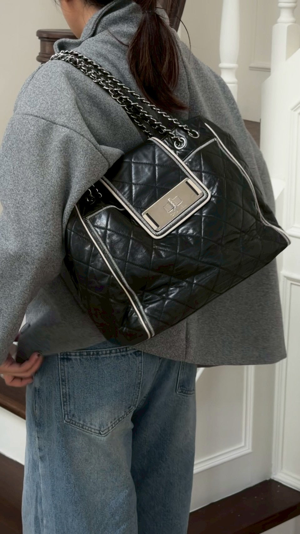 Chanel Reissue east west