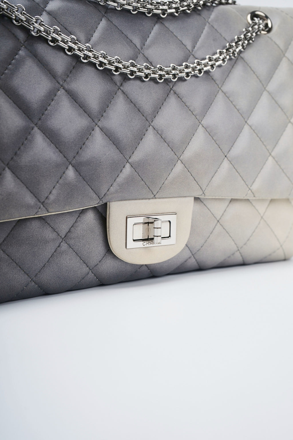 Chanel ombre reissue227