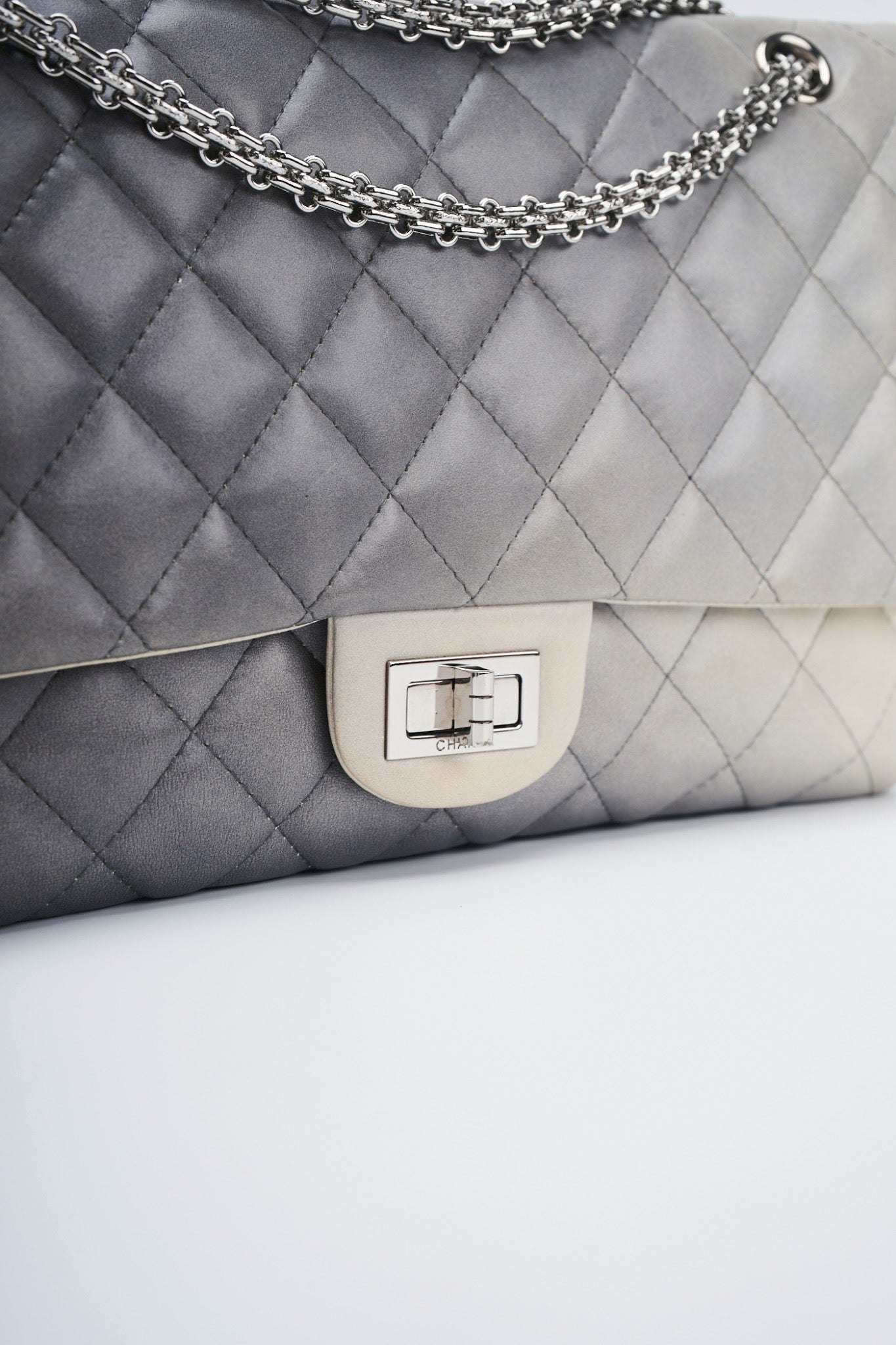 Chanel ombre reissue227