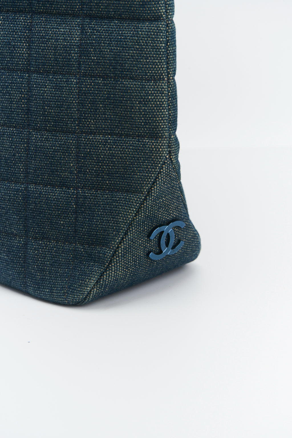 Chanel chocobar denim