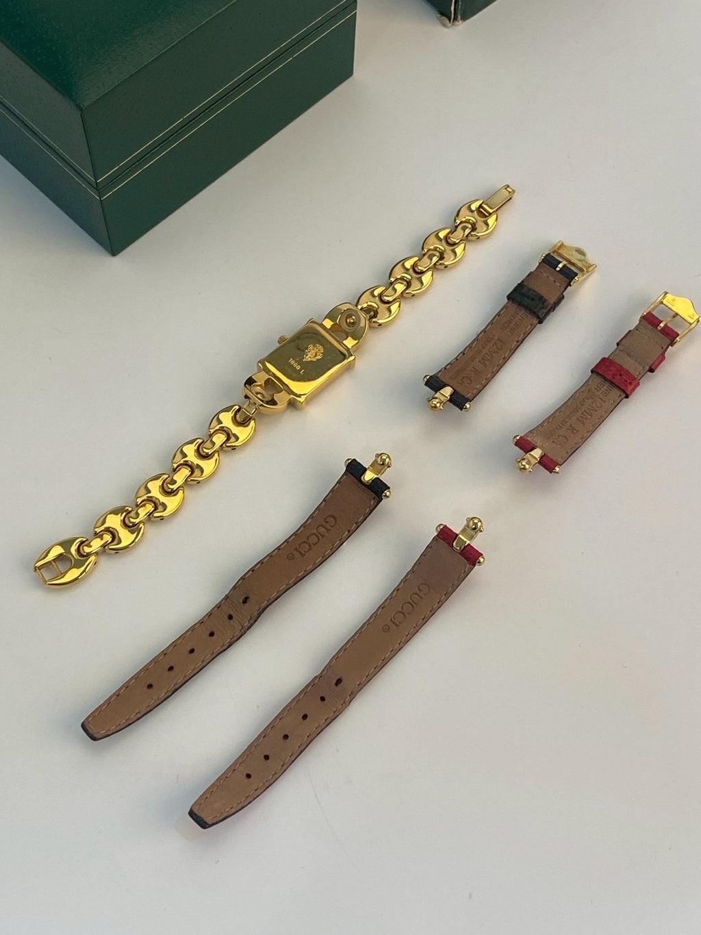 Gucci 1800I chang strap c.2295