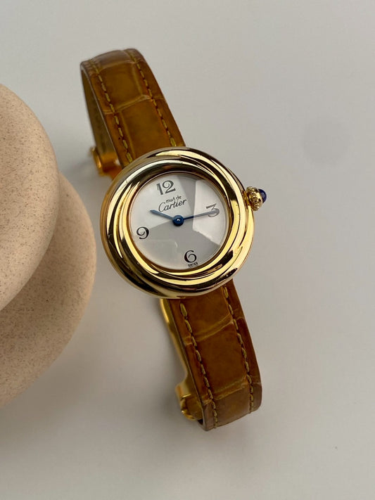 Cartier trinity ring white dial c.4004