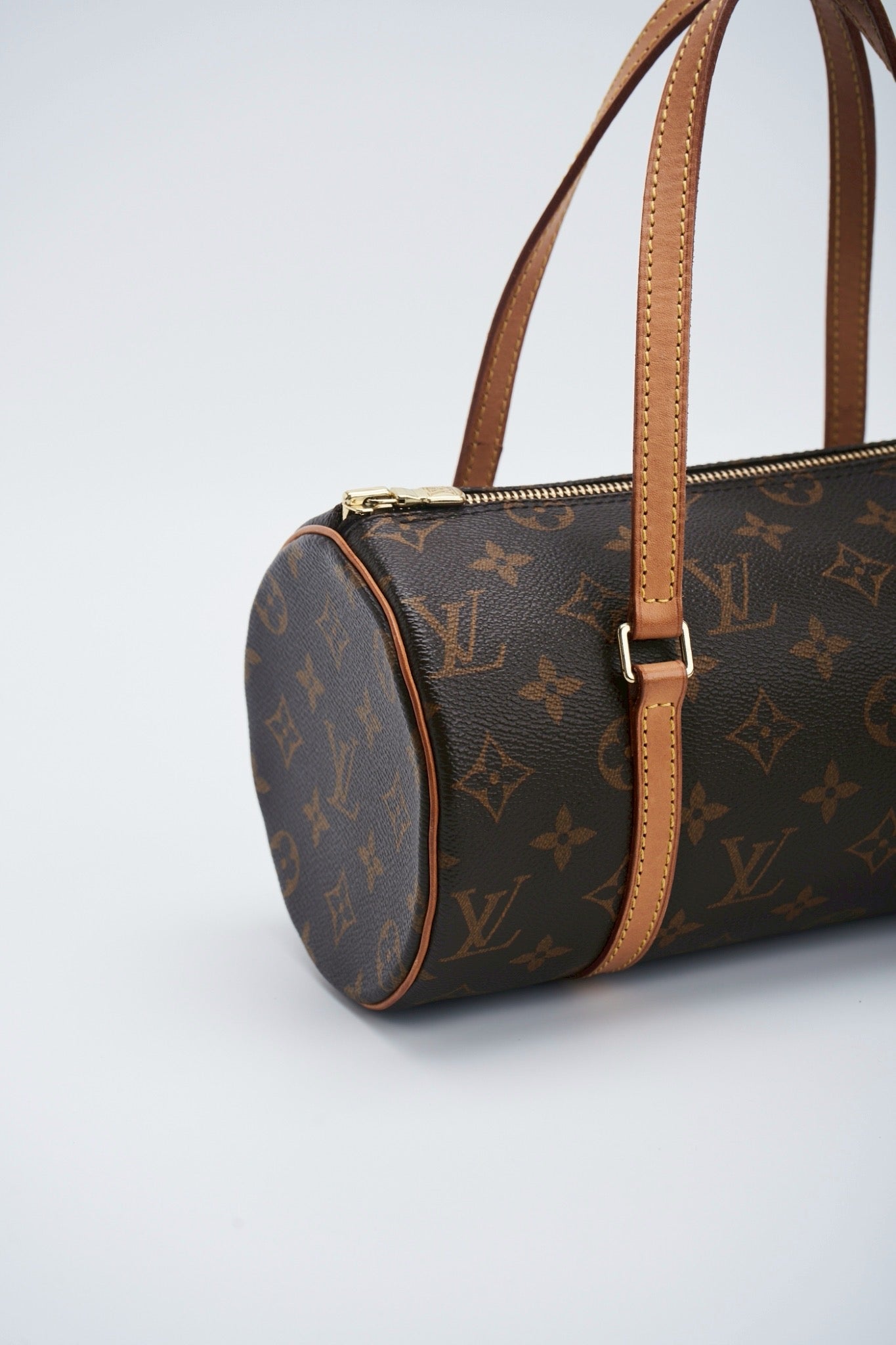 Louis vuitton papillon 28”
