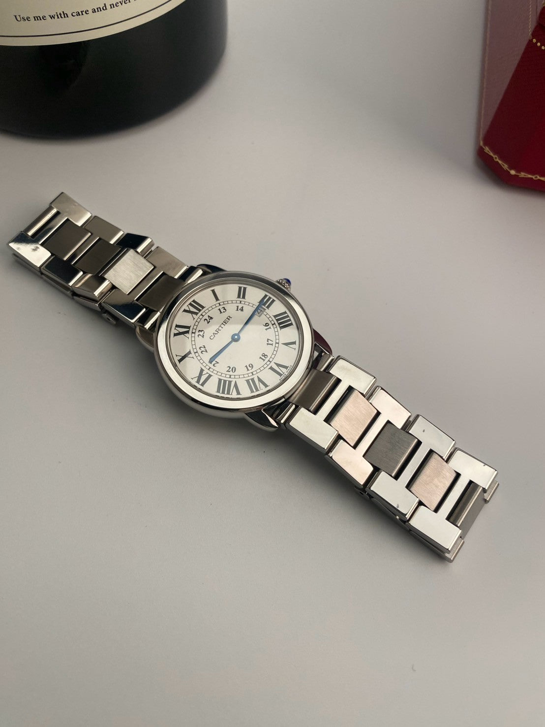 Cartier date round silver dial LM c.6159+box