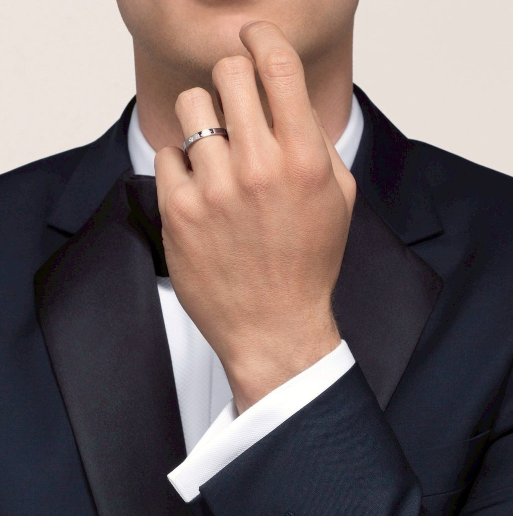 Cartier ring wedding band diamond