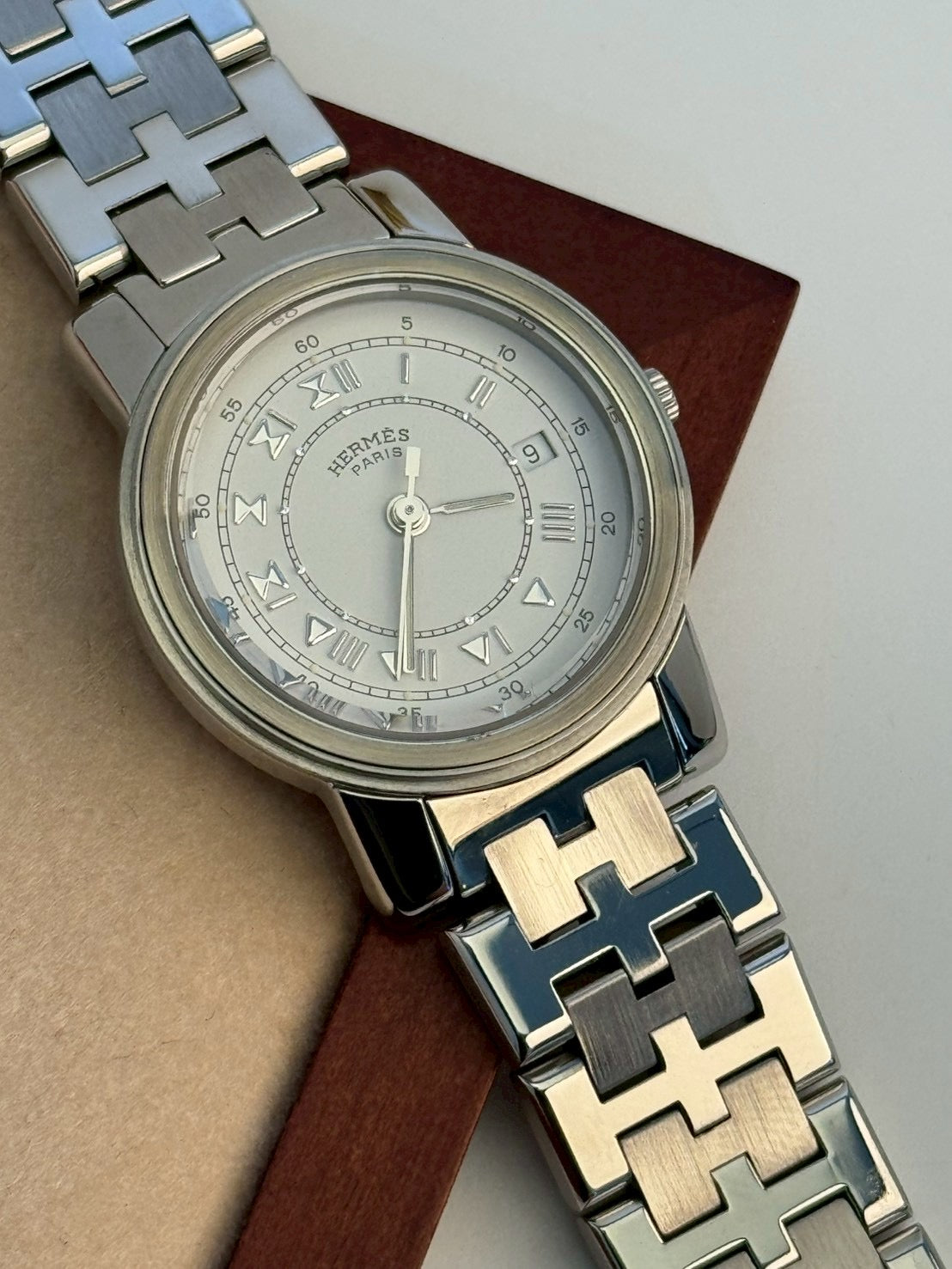 Hermes roman numerals c.8039