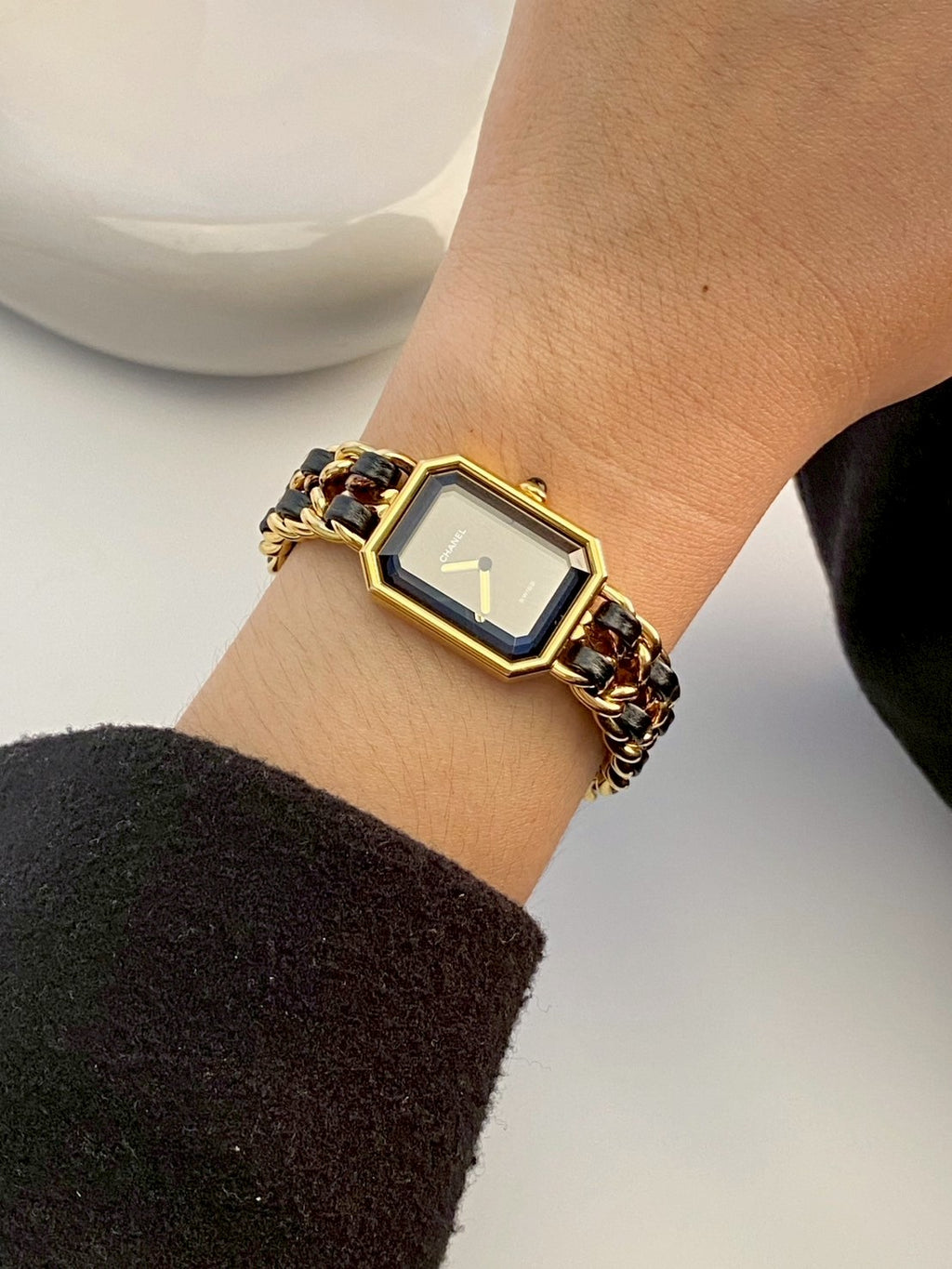 Chanel premiea size L c.5252