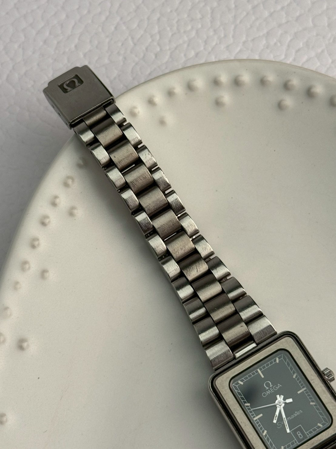 Omega vintage seamaster date.