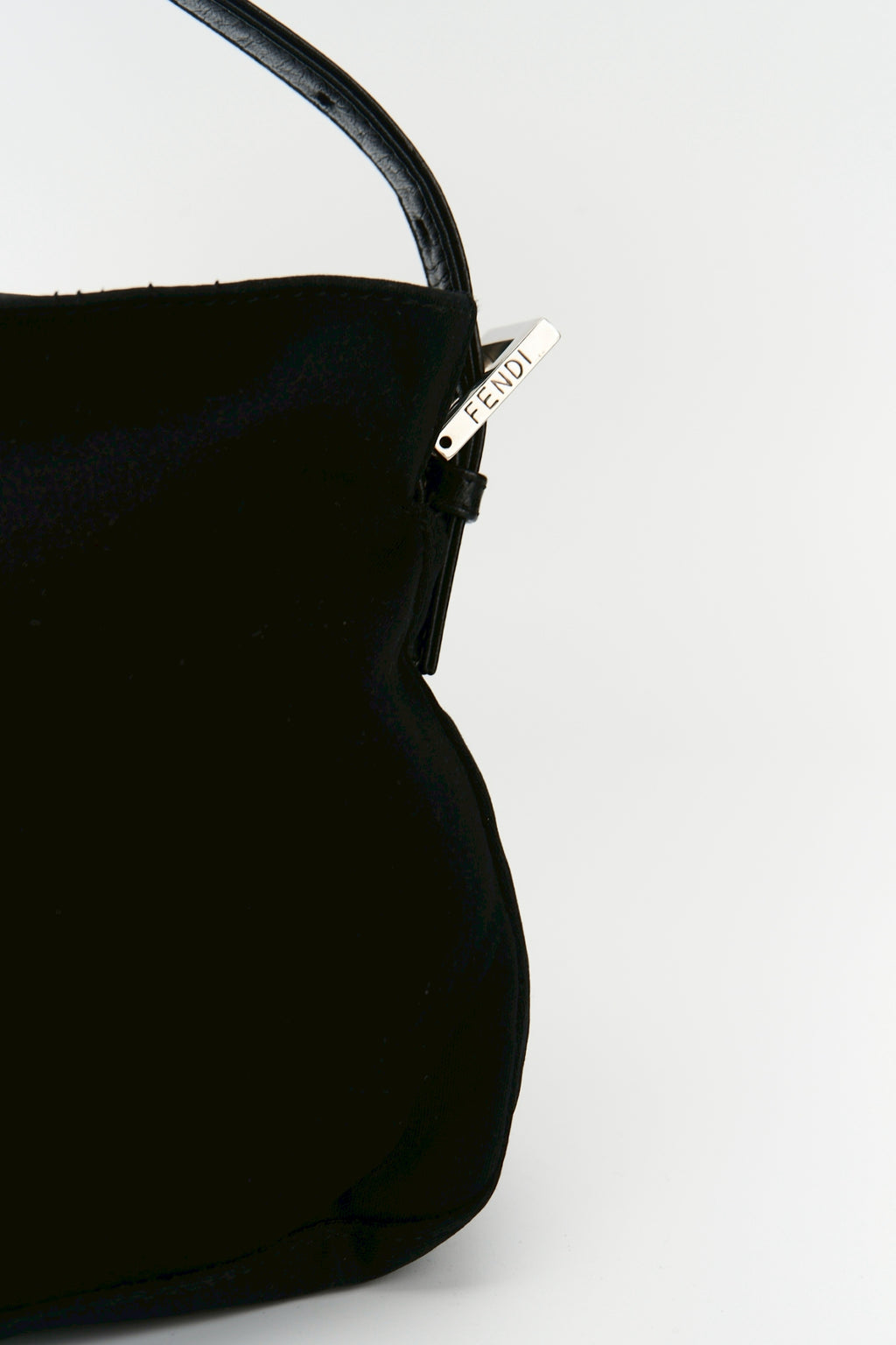 Fendi mamma baguette