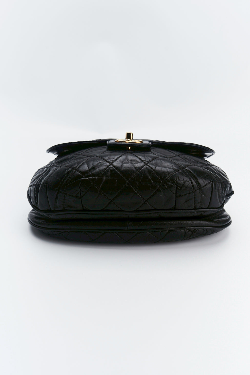 Chanel dubai messenger