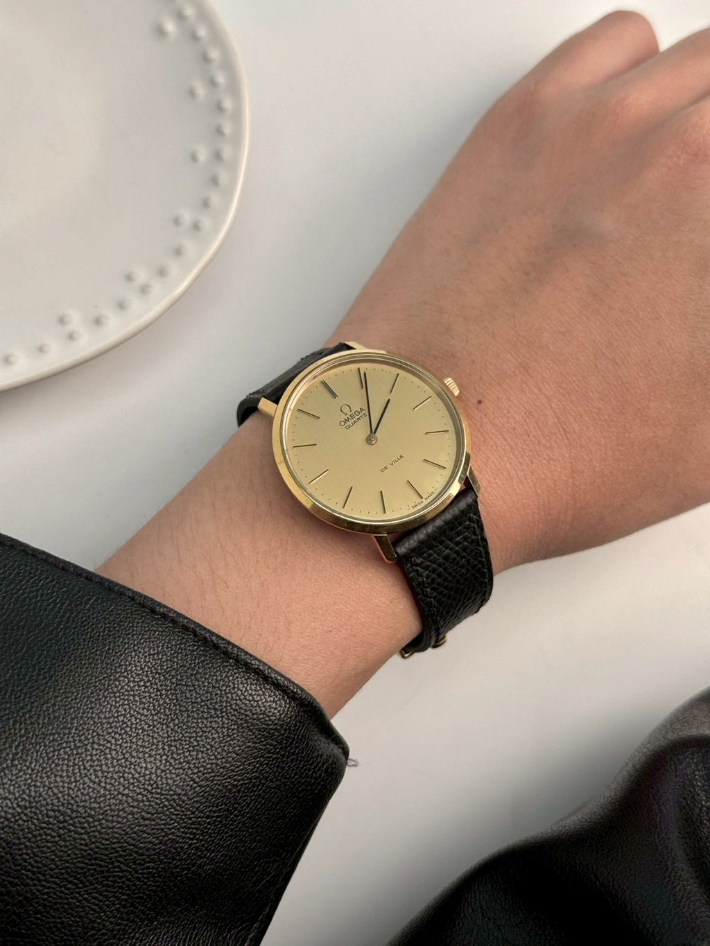 Omega de ville gold