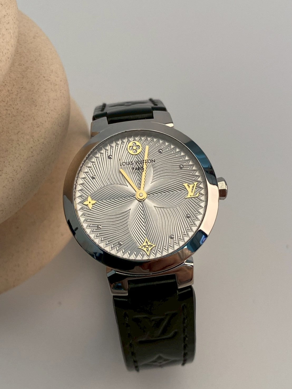 Louis Vuitton Tambour Slim