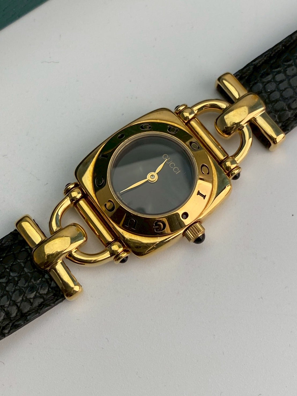 Gucci gold 6300L c.0835