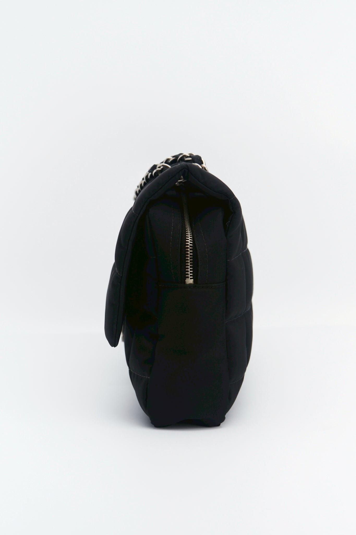 Chanel nylon easy flab “10