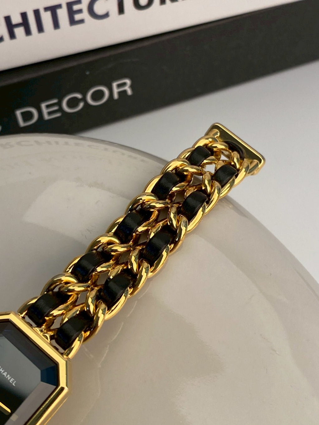 Chanel premiea size M c.6221