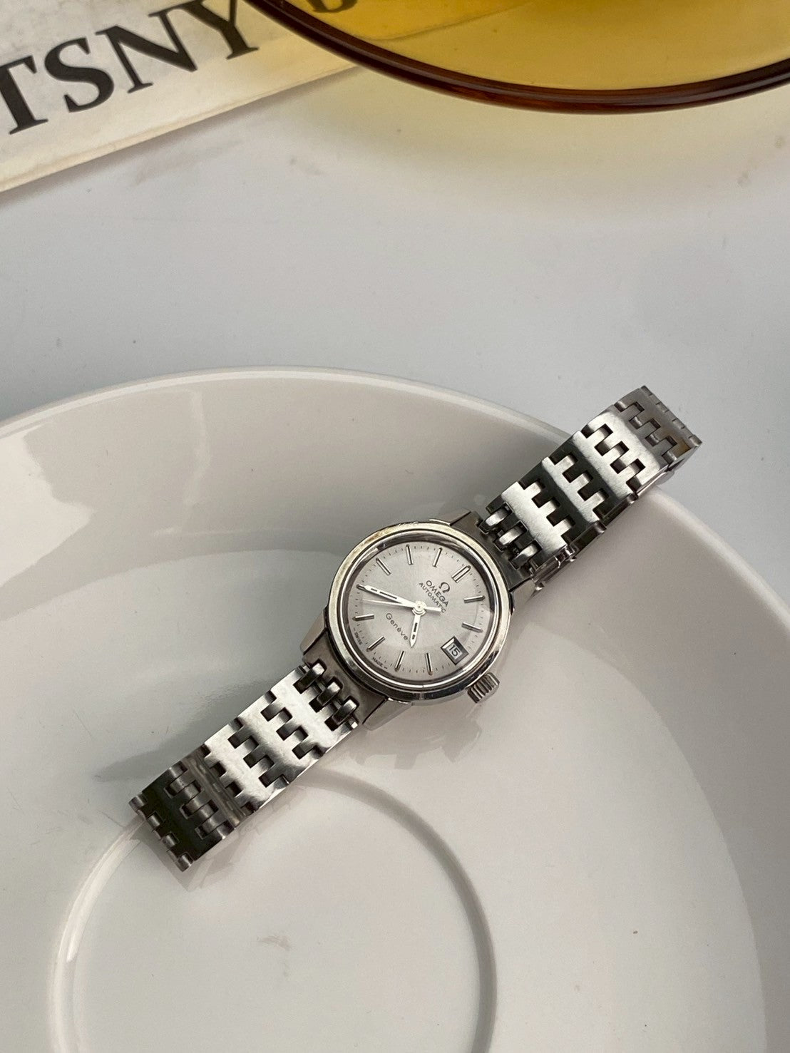Omega geneve auto date