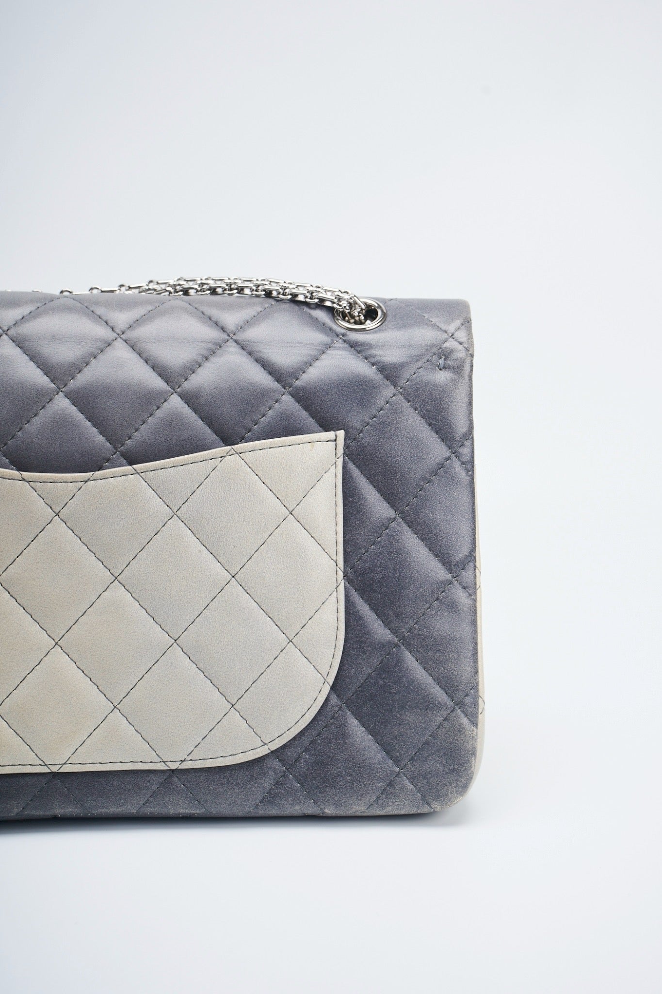 Chanel ombre reissue227